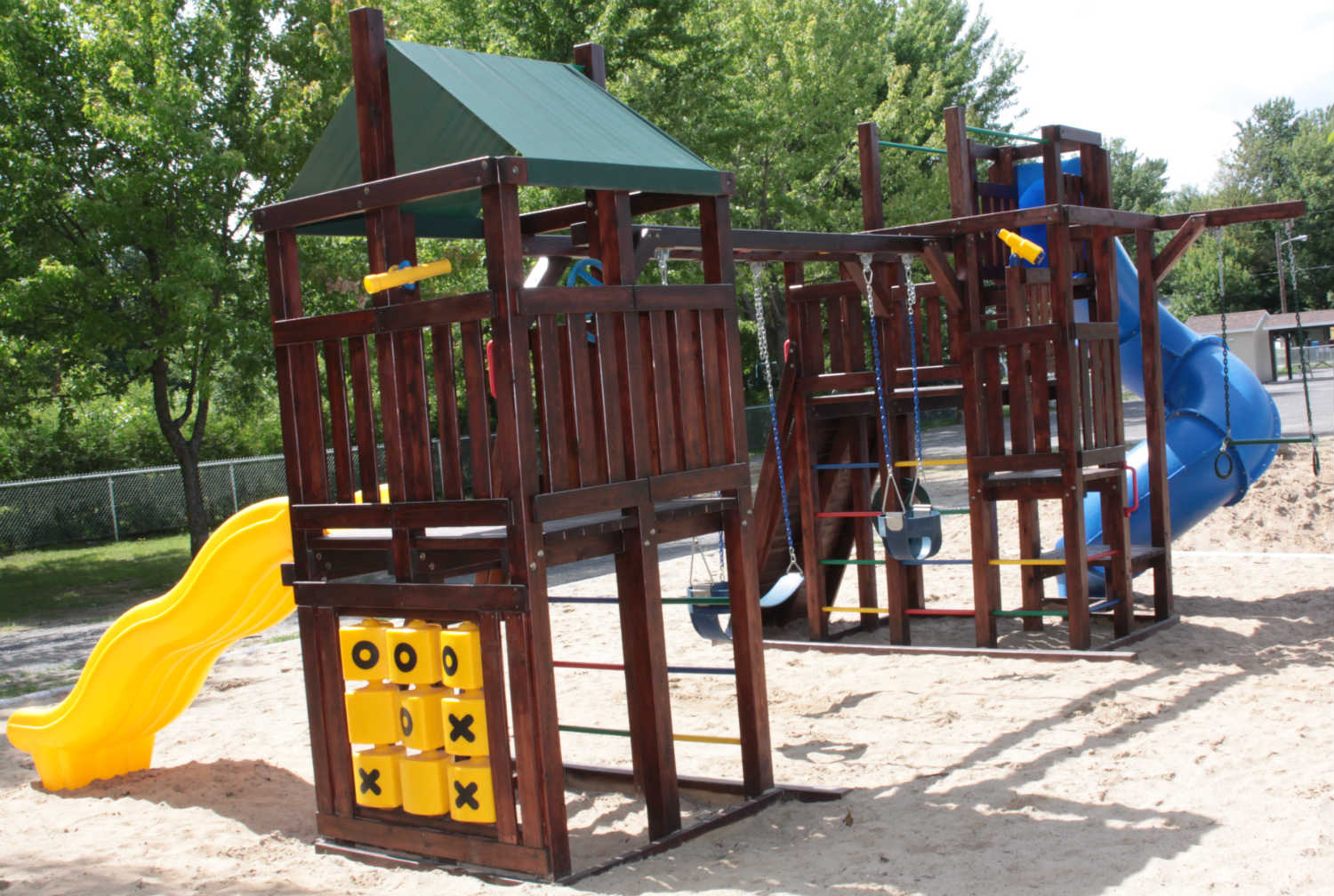 Jeu de parc en bois