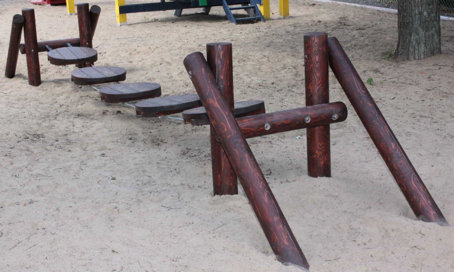 Parcours d'obstacles — jeu de parc
