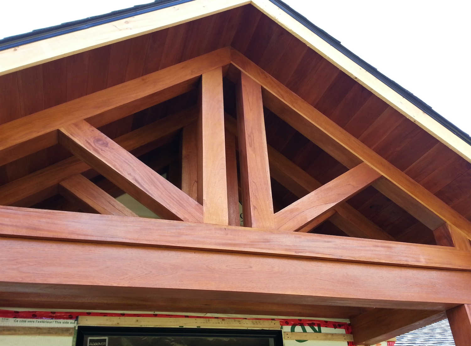 Ferme de toit — galerie couverte