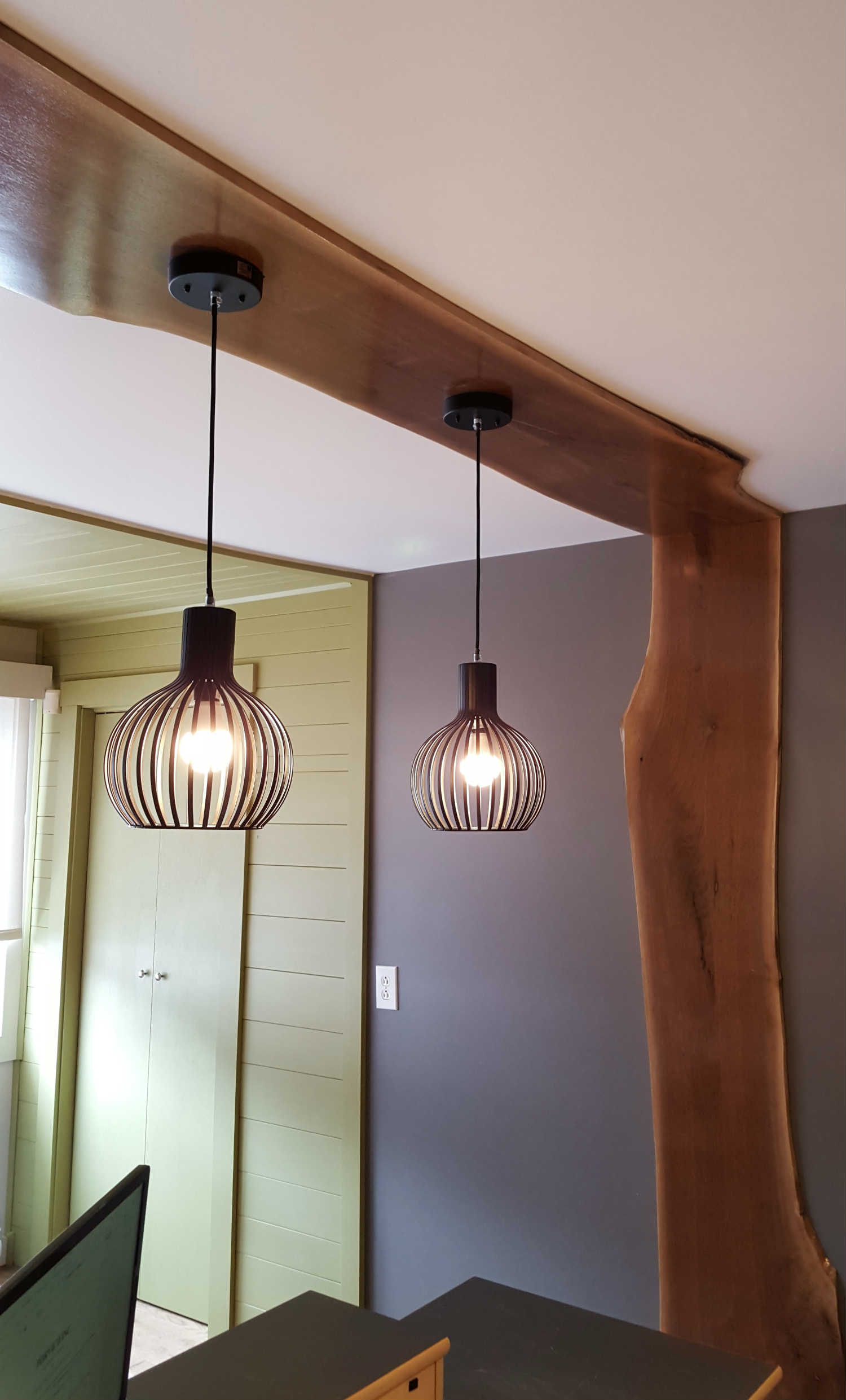 Poutre décorative — îlot de cuisine